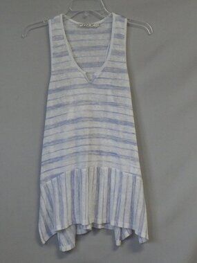 Chloe K Sleeveless Knit Top